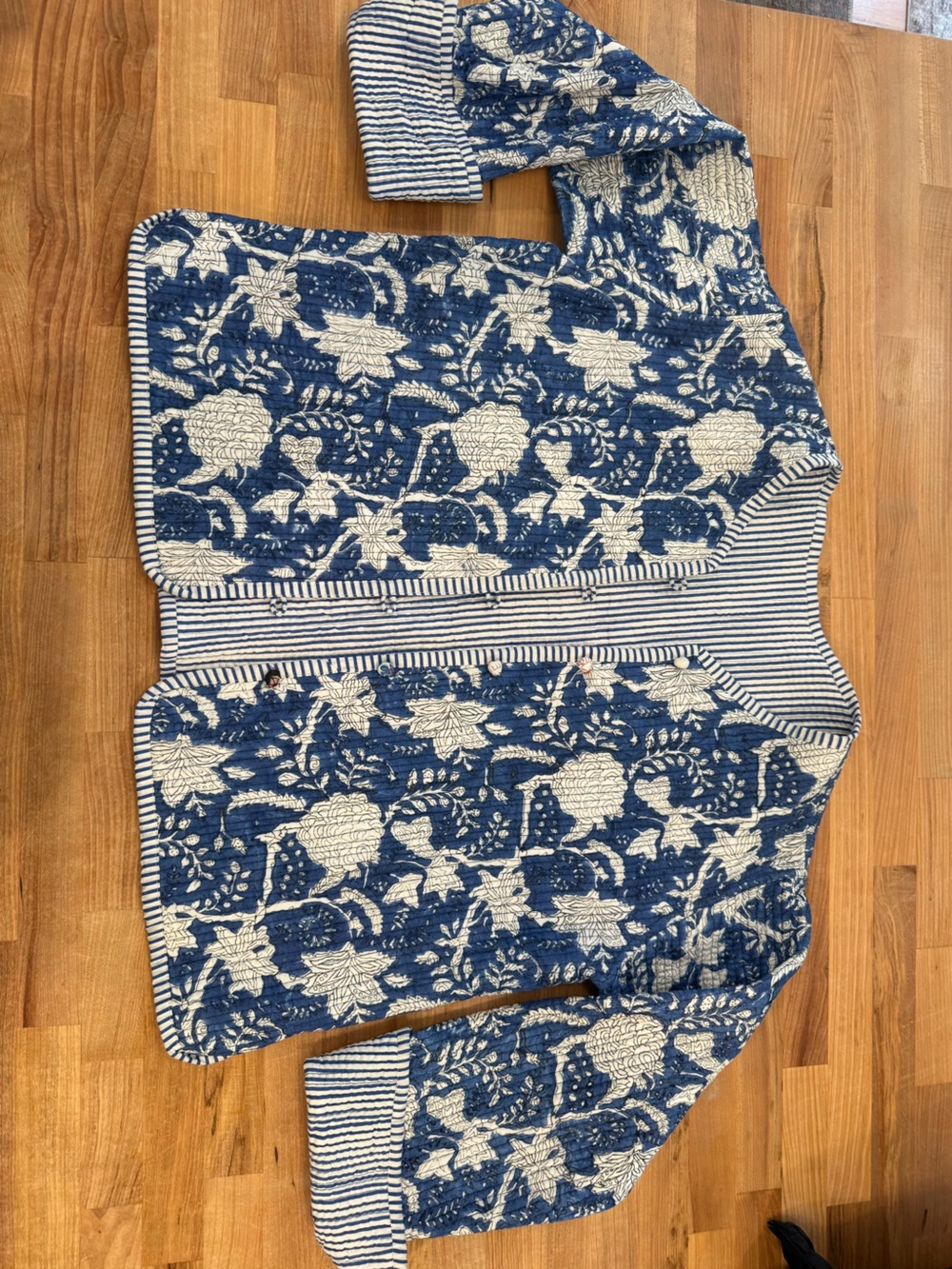 Women’s Blue Floral Quilted reversible jacket